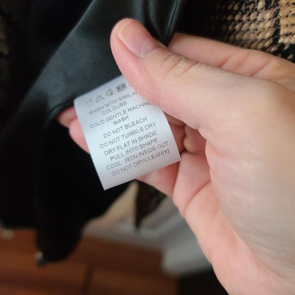 Meshki Long Jacket - Picture 5 of 6